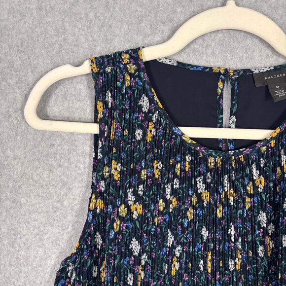 Halogen Top XS Navy Floral Flowy Crinkle Blouse Feminine Cottage Boho‎ Resort - Picture 4 of 11